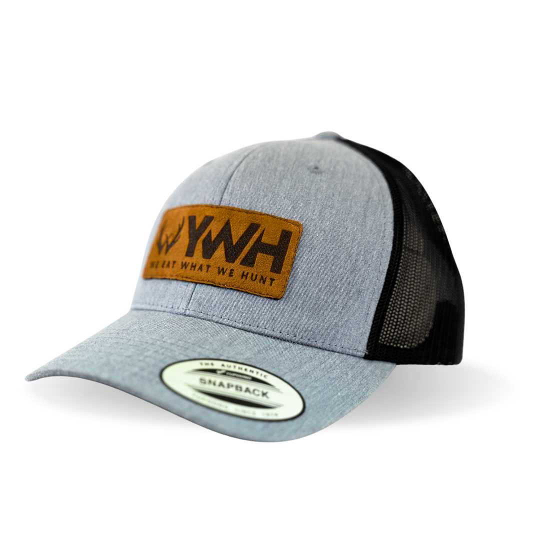 Gorra Negra con Parche