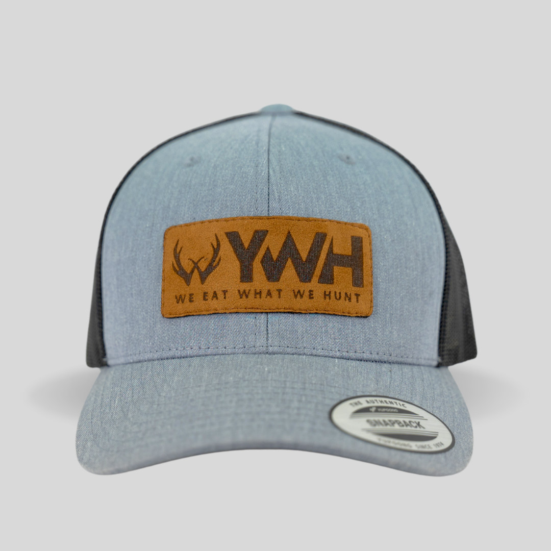 Gorra Negra con Parche